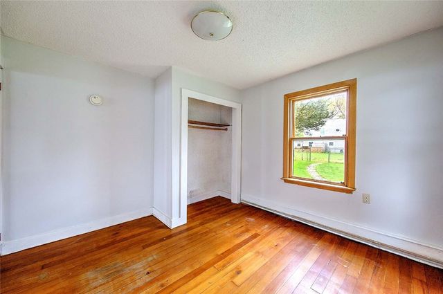 35 Hanson Road, Barrington, RI 02806