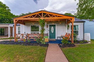 809 S Lamar Street, Weatherford, TX 76086