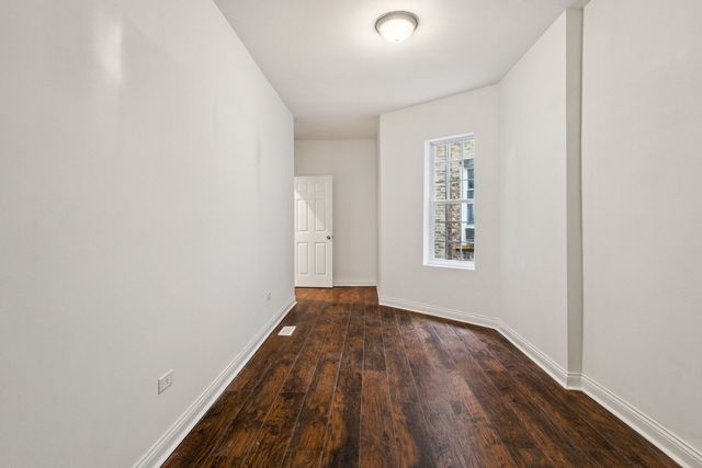 4322 W Jackson Boulevard, Chicago, IL 60624
