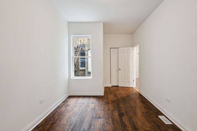 4322 W Jackson Boulevard, Chicago, IL 60624