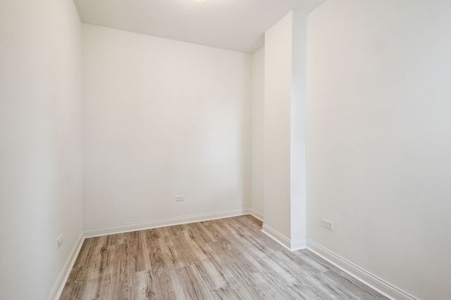 4322 W Jackson Boulevard, Chicago, IL 60624