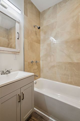 4322 W Jackson Boulevard, Chicago, IL 60624