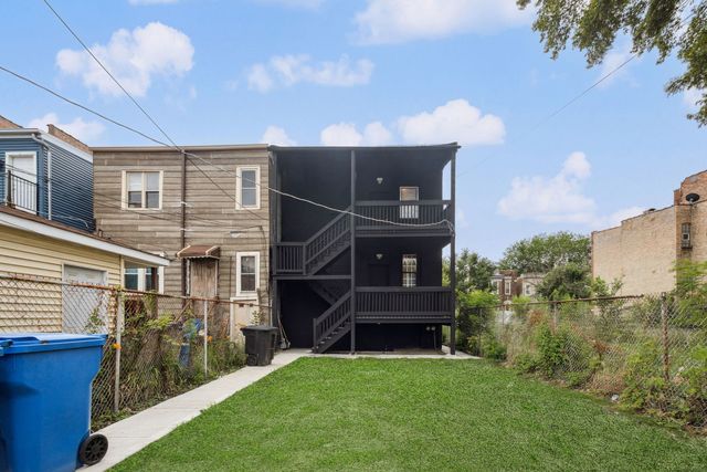 4322 W Jackson Boulevard, Chicago, IL 60624