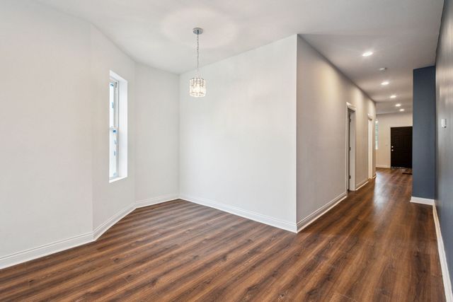 4322 W Jackson Boulevard, Chicago, IL 60624