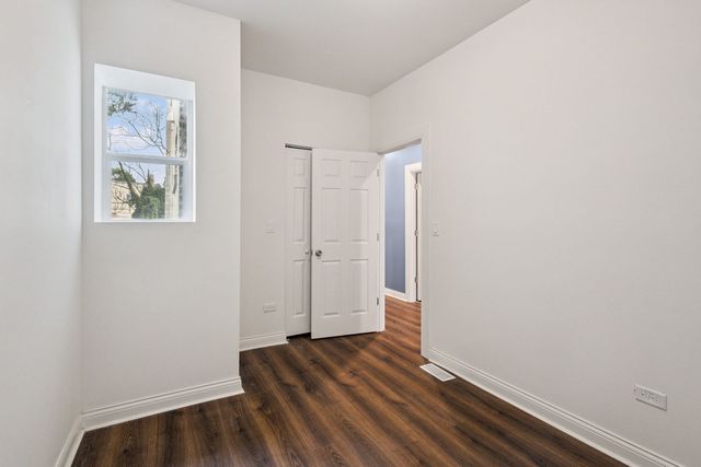 4322 W Jackson Boulevard, Chicago, IL 60624