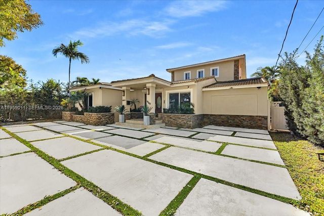 1700 Cleveland Rd, Miami Beach, FL 33141