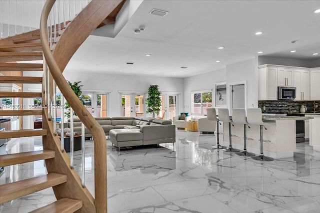 1700 Cleveland Rd, Miami Beach, FL 33141