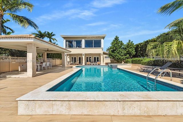 1700 Cleveland Rd, Miami Beach, FL 33141