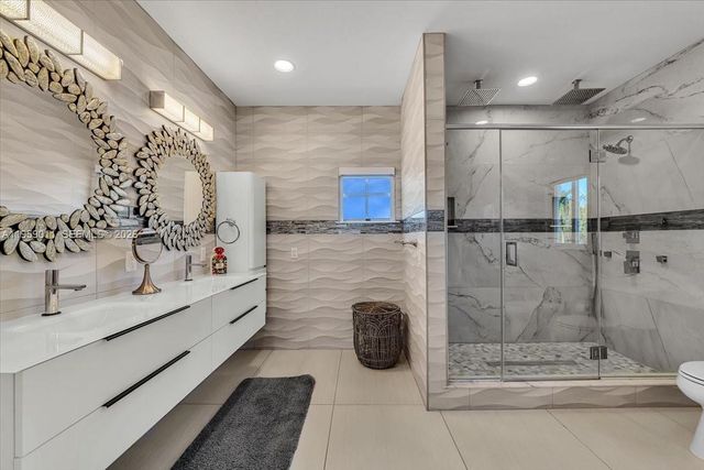 1700 Cleveland Rd, Miami Beach, FL 33141