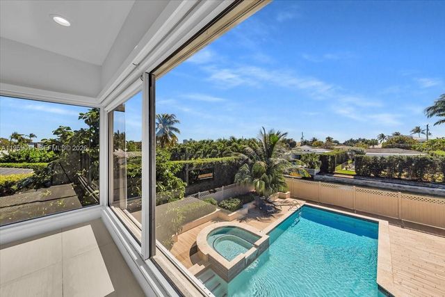 1700 Cleveland Rd, Miami Beach, FL 33141