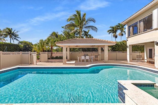 1700 Cleveland Rd, Miami Beach, FL 33141