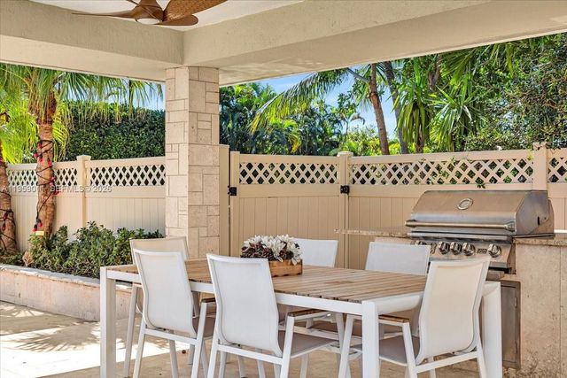 1700 Cleveland Rd, Miami Beach, FL 33141