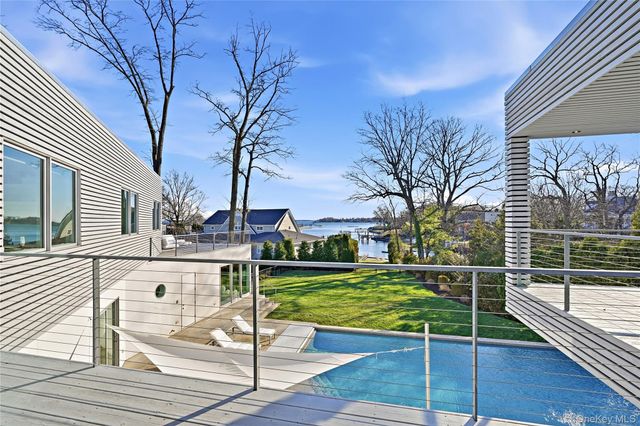 840 Pirates Cove, Mamaroneck, NY 10543