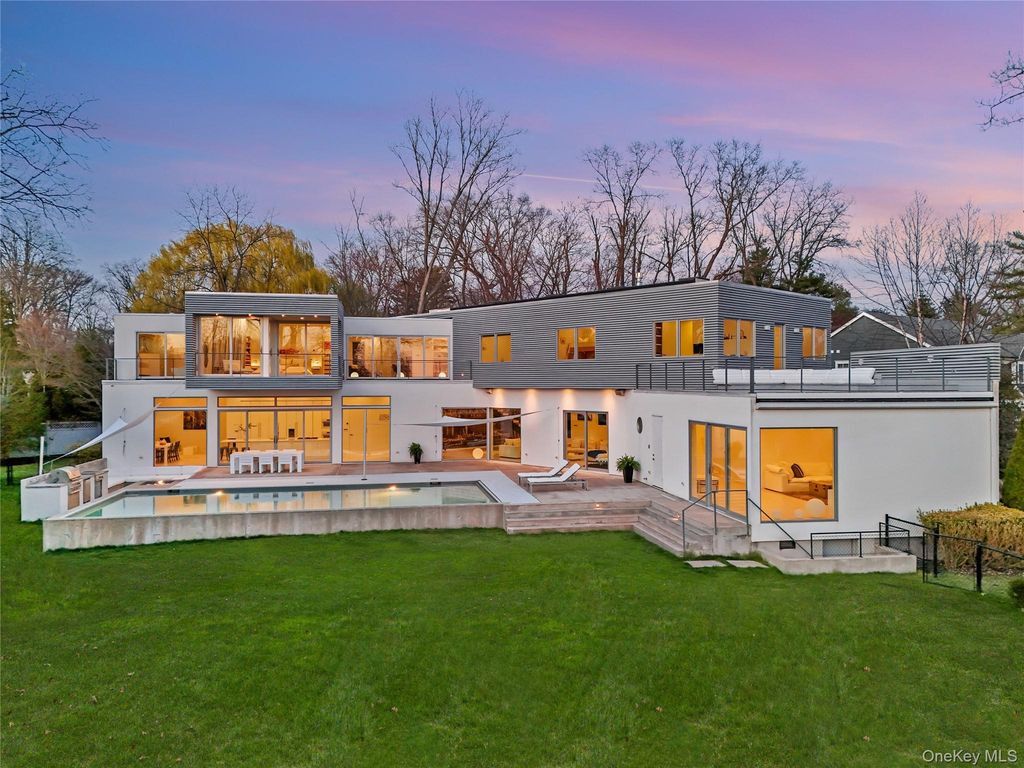 840 Pirates Cove, Mamaroneck, NY 10543