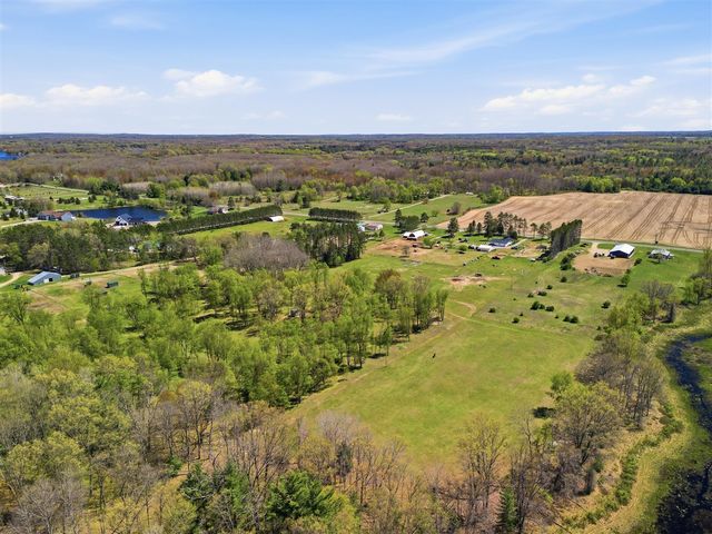 12686 Buchanan Road, Stanwood, MI 49346