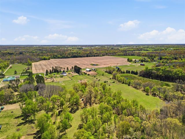 12686 Buchanan Road, Stanwood, MI 49346