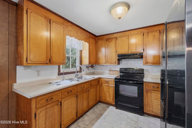 6947 Beaver Dam Road, Stedman, NC 28391