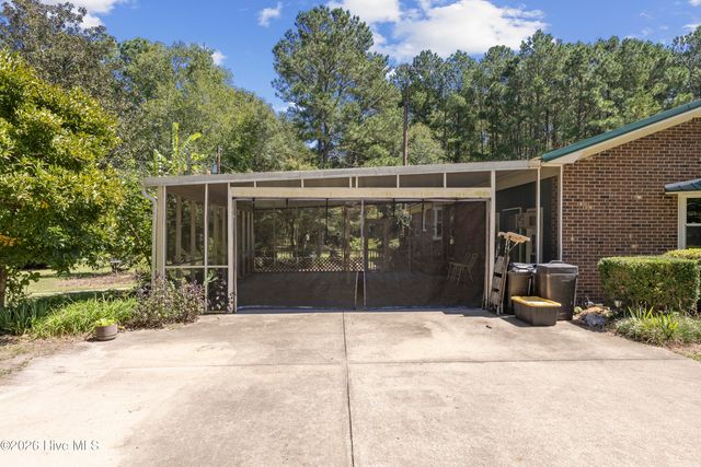 6947 Beaver Dam Road, Stedman, NC 28391