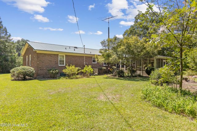 6947 Beaver Dam Road, Stedman, NC 28391