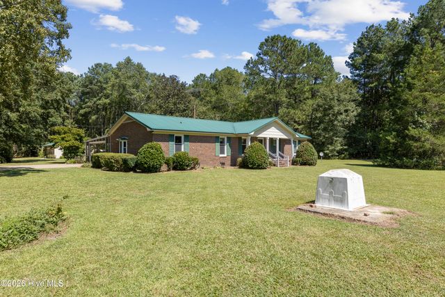6947 Beaver Dam Road, Stedman, NC 28391