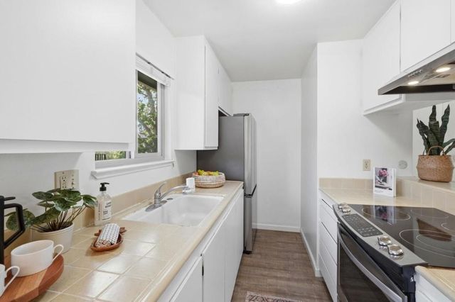 1400 Ruby Court 4, Capitola, CA 95010
