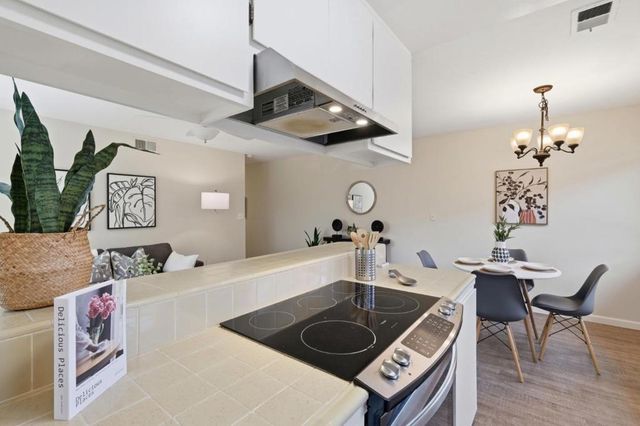 1400 Ruby Court 4, Capitola, CA 95010