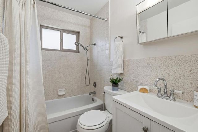 1400 Ruby Court 4, Capitola, CA 95010