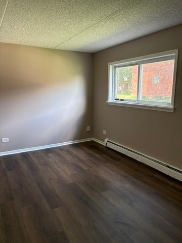 9840 W 153rd Street 1NE, Orland Park, IL 60462