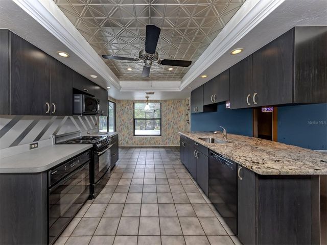 4361 WHISPERING WOODS PLACE, Sarasota, FL 34233