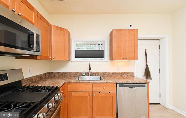 333 N HOLLY ST, Philadelphia, PA 19104
