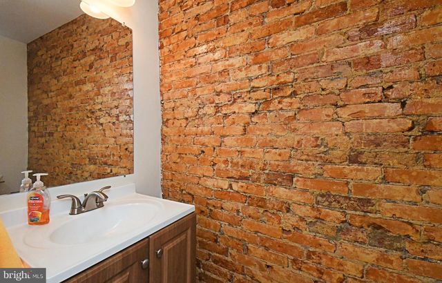 333 N HOLLY ST, Philadelphia, PA 19104