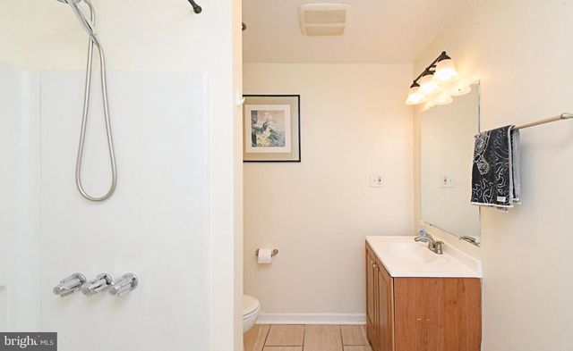 333 N HOLLY ST, Philadelphia, PA 19104