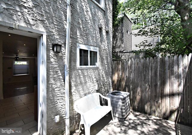 333 N HOLLY ST, Philadelphia, PA 19104