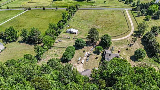 9161 Pamunkey River Farms DR, Mechanicsville, VA 23111