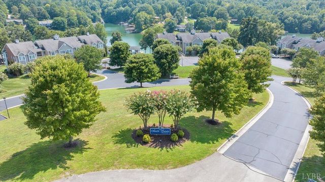 335 S Pointe Shore Drive 303, Moneta, VA 24121