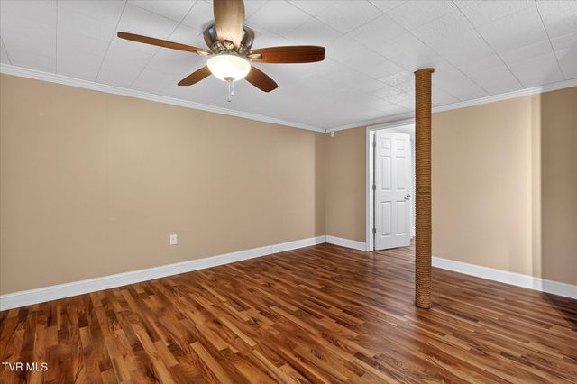 289 Brookside Lane, Bluff City, TN 37618