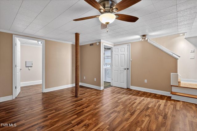 289 Brookside Lane, Bluff City, TN 37618