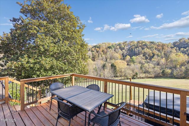 289 Brookside Lane, Bluff City, TN 37618