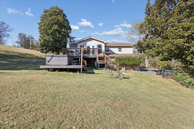 289 Brookside Lane, Bluff City, TN 37618