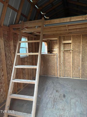 289 Brookside Lane, Bluff City, TN 37618