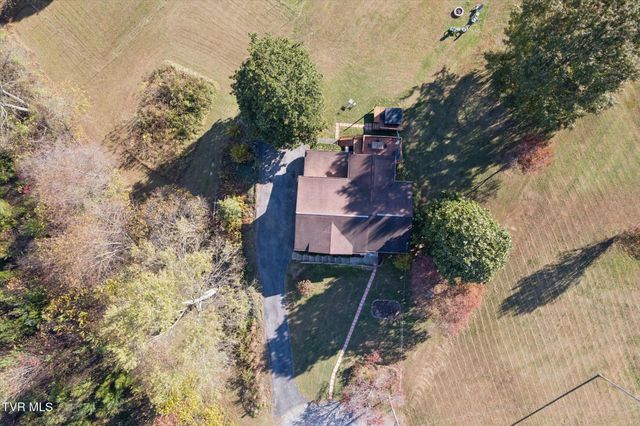 289 Brookside Lane, Bluff City, TN 37618