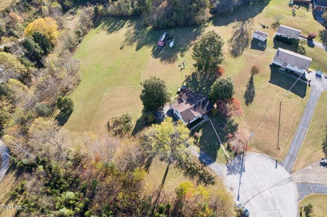 289 Brookside Lane, Bluff City, TN 37618