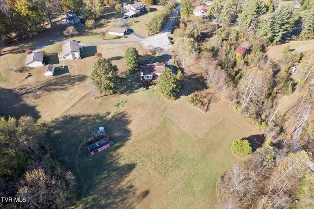 289 Brookside Lane, Bluff City, TN 37618