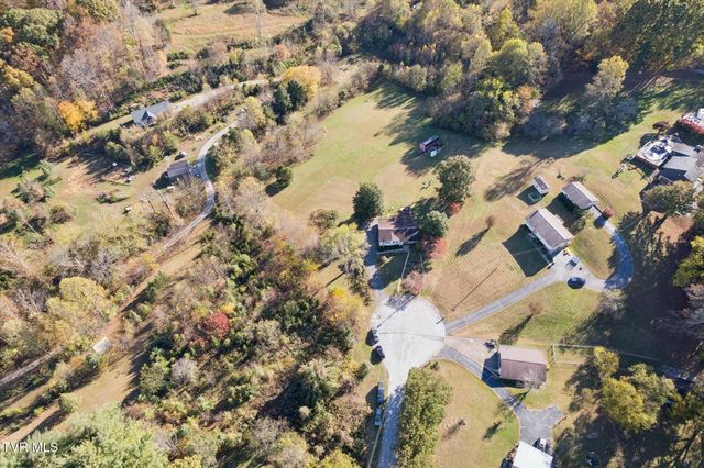 289 Brookside Lane, Bluff City, TN 37618