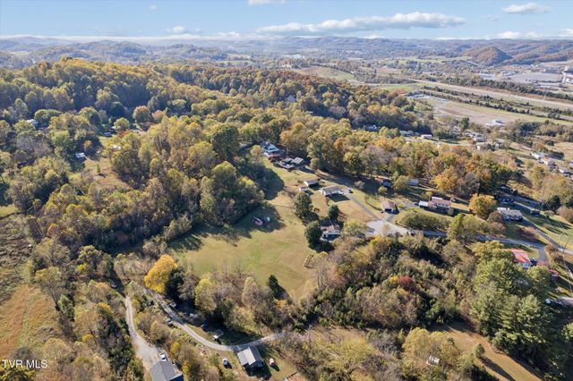 289 Brookside Lane, Bluff City, TN 37618