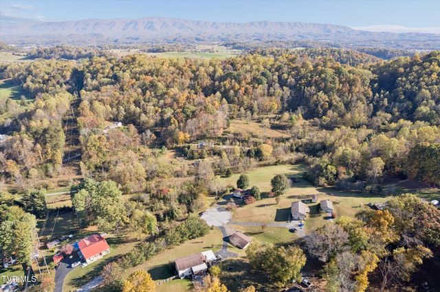 289 Brookside Lane, Bluff City, TN 37618