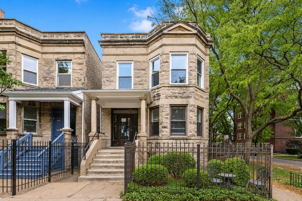 4351 N Bell Avenue 2R, Chicago, IL 60618