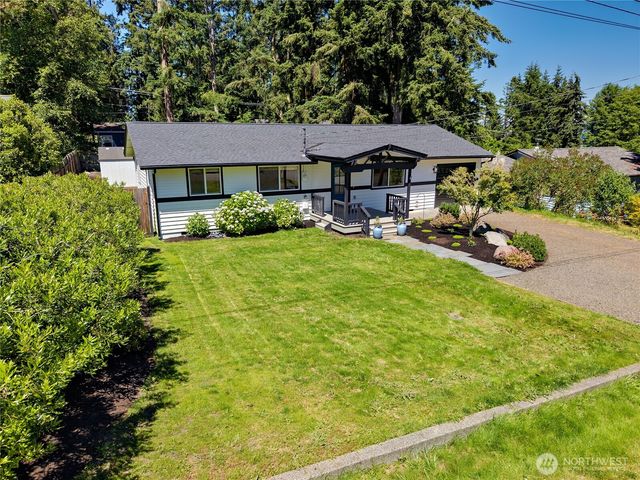 6726 NE Whidbey Drive, Hansville, WA 98340