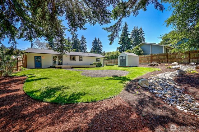 6726 NE Whidbey Drive, Hansville, WA 98340