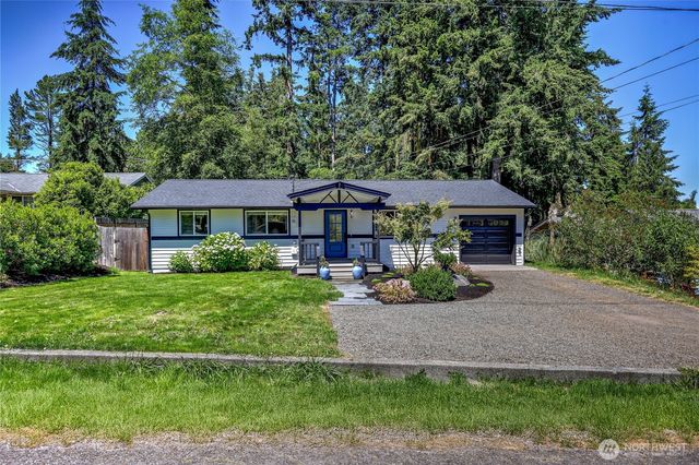 6726 NE Whidbey Drive, Hansville, WA 98340